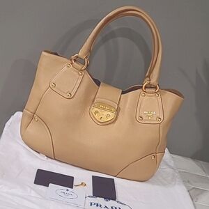 PRADA AUTHENTIC